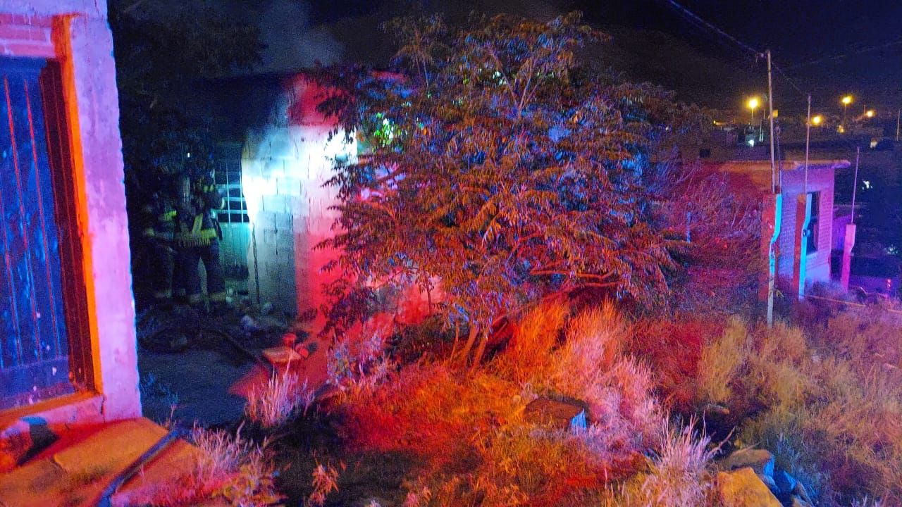 Incendio Consume Casa Y Deja A Una Persona Calcinada En La Colonia