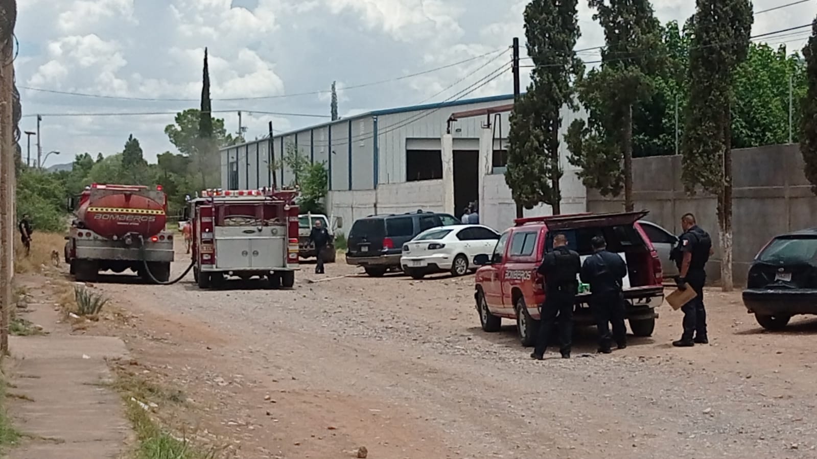 Se Incendia F Brica De Muebles En Colonia Sierra Azul Norte De Chihuahua