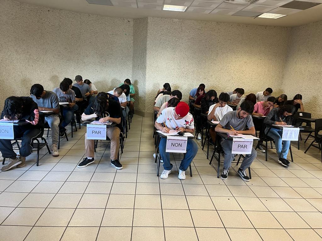 Tardan Aspirantes Más De Tres Horas En Realizar Examen De Admisión De La Uach Norte De Chihuahua 6878