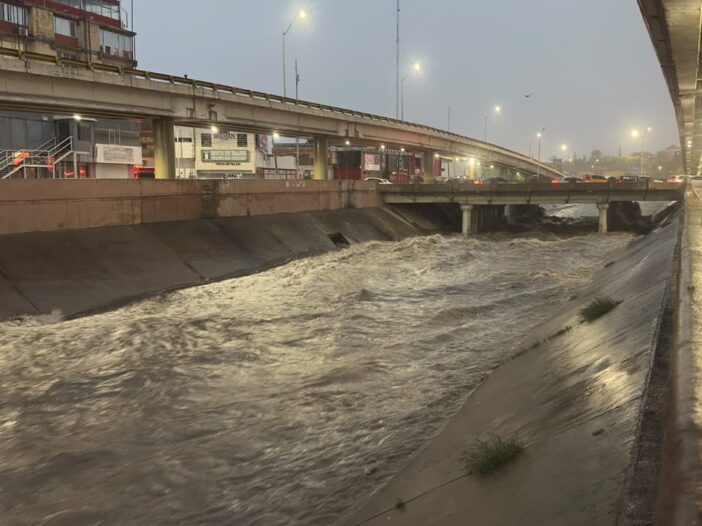 calles inundadas, río Chuvíscar